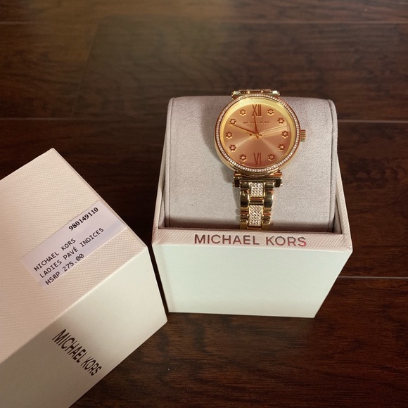 Never been used it was gifted. Not a watch girl. - Picture 5 of 6